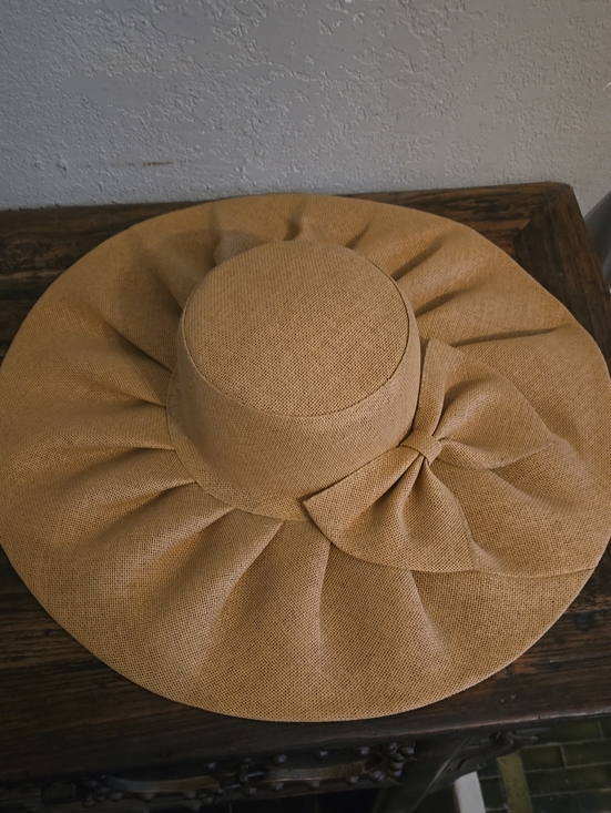 Accessories - Classic Wide Brim Straw Sun Hat